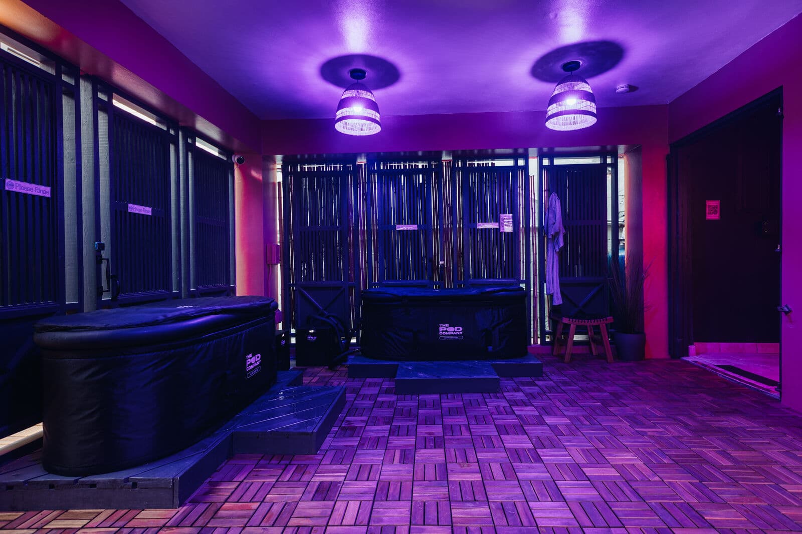 The cold plunge room